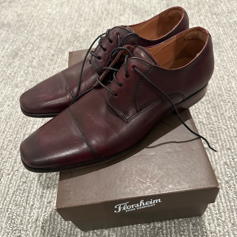 Florsheim Shoe Company Positano Cap Oxford - Cognac in pristine condition